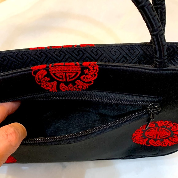 Silk Evening Purse, EUC - Picture 4 of 6